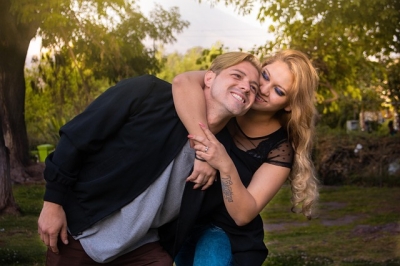 男性　本命　笑わない